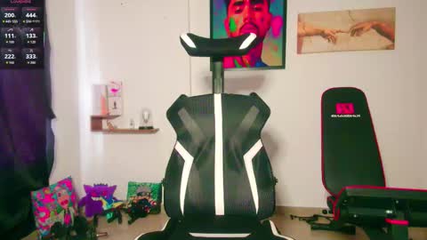 JordanRossie online show from February 1, 6:39 pm