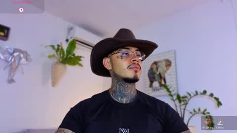 Jordan Smith online show from December 17, 9:10 pm