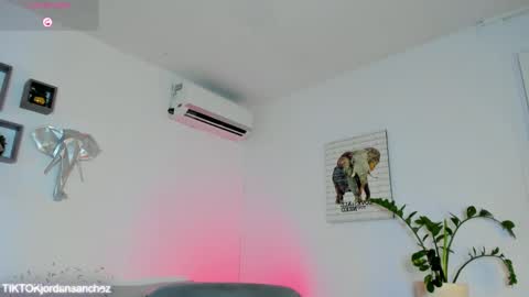 Jordan Smith online show from January 17, 9:40 pm