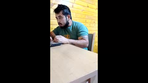 jorge481587 online show from May 10, 3:01 am