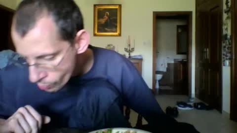 jos39a online show from April 9, 10:53 am