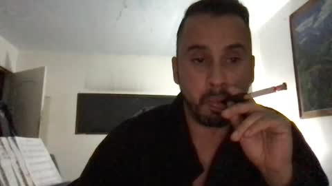 jose1234563 online show from July 14, 4:28 am
