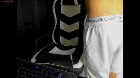 Snapshot of jose_cash chatting on February 11, 5:01 am jose_cash online show from February 11, 5:01 am