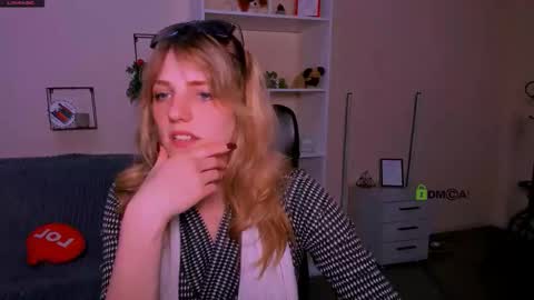 Snapshot of jose_fairy chatting on October 6, 7:33 pm jose_fairy online show from October 6, 7:33 pm