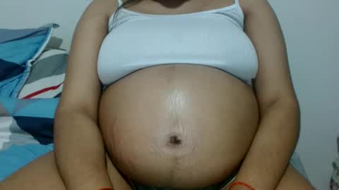 Snapshot of jose_ruiz1 chatting on February 17, 8:04 pm jose y carolina online show from February 17, 8:04 pm