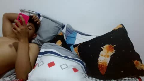 Snapshot of jose_ruiz1 chatting on March 10, 3:01 am jose y carolina online show from March 10, 3:01 am