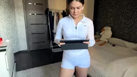 Eli online show from March 26, 10:10 am