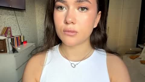 Eli online show from April 12, 11:04 am