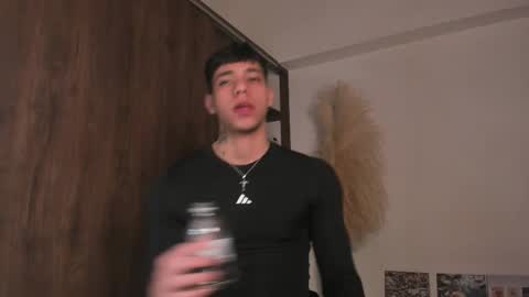 Josep online show from February 7, 1:53 am