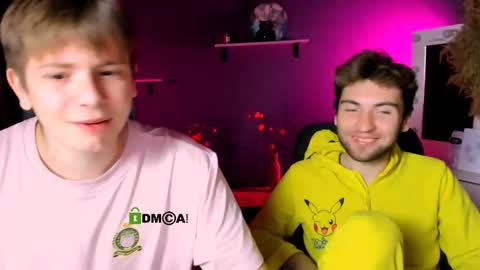 Snapshot of joseph_bear_ chatting on October 5, 7:01 pm joseph_bear_ online show from October 5, 7:01 pm