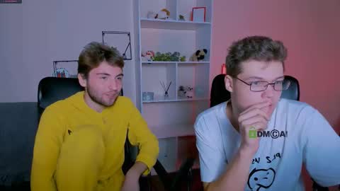 Snapshot of joseph_bear_ chatting on October 9, 7:23 pm joseph_bear_ online show from October 9, 7:23 pm