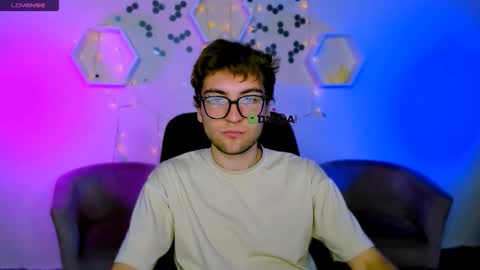 Snapshot of joseph_bear_ chatting on November 6, 8:10 pm joseph_bear_ online show from November 6, 8:10 pm