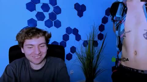 joseph_bear_ online show from March 5, 10:11 am