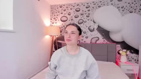 Josephine online show from April 10, 12:21 pm