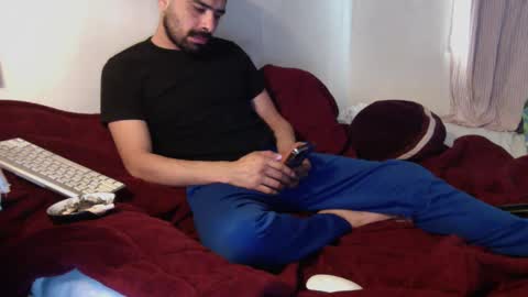 Snapshot of josephs1990 chatting on January 12, 8:25 pm josephs1990 online show from January 12, 8:25 pm