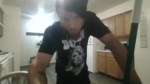 Snapshot of josephung1 chatting on December 29, 12:09 am sissy josphine online show from December 29, 12:09 am