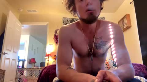 Snapshot of josephung1 chatting on January 28, 7:00 pm sissy josphine online show from January 28, 7:00 pm