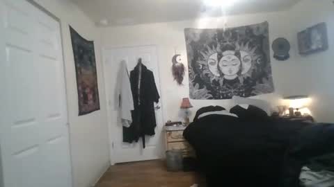 Snapshot of josephung1 chatting on October 25, 5:40 pm sissy josphine online show from October 25, 5:40 pm