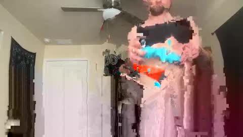 Snapshot of josephung1 chatting on December 4, 5:21 pm sissy josphine online show from December 4, 5:21 pm