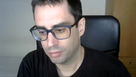 Snapshot of josevd chatting on June 13, 10:24 am Jose online show from June 13, 10:24 am