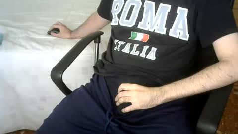 Snapshot of josevd chatting on June 14, 1:02 pm Jose online show from June 14, 1:02 pm