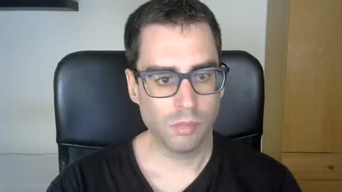 Snapshot of josevd chatting on June 16, 10:29 am Jose online show from June 16, 10:29 am