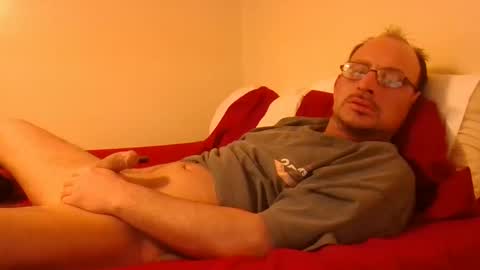 Snapshot of josh4824 chatting on January 8, 3:28 pm josh4824 online show from January 8, 3:28 pm