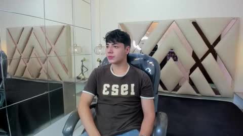 Snapshot of josh_leon22 chatting on October 13, 3:50 am josh_leon22 online show from October 13, 3:50 am