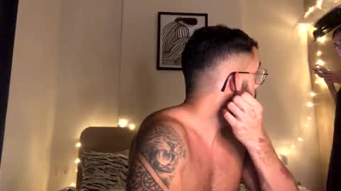 josh_xo online show from September 29, 8:02 pm