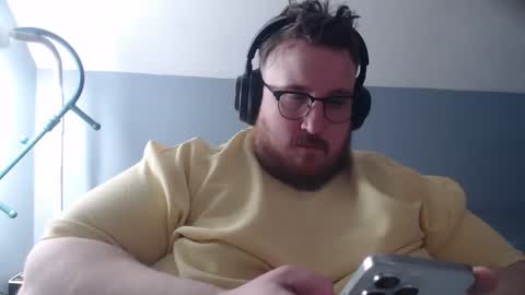 Snapshot of joshc627 chatting on May 2, 12:04 am joshc627 online show from May 2, 12:04 am