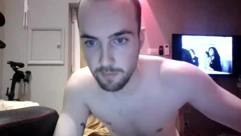 joshjutton123 online show from April 18, 1:31 am