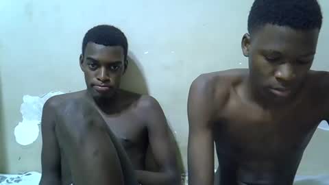 joshkeinz online show from April 12, 8:30 am