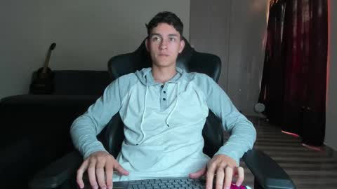 Snapshot of joshmiller_ chatting on November 21, 2:27 pm Josh online show from November 21, 2:27 pm