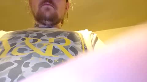 Snapshot of joshua2385 chatting on February 24, 2:53 am joshua2385 online show from February 24, 2:53 am