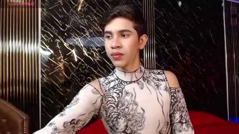 joshua_saenz_ online show from June 3, 8:03 pm