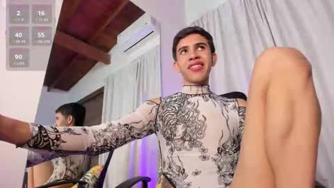 Snapshot of joshua_sanz chatting on November 12, 4:13 am Joshua Sanz online show from November 12, 4:13 am