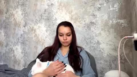 Sofi online show from April 14, 8:09 am