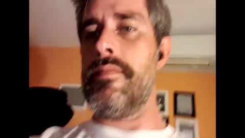 Snapshot of josshmayk chatting on December 16, 12:37 am Jossh online show from December 16, 12:37 am