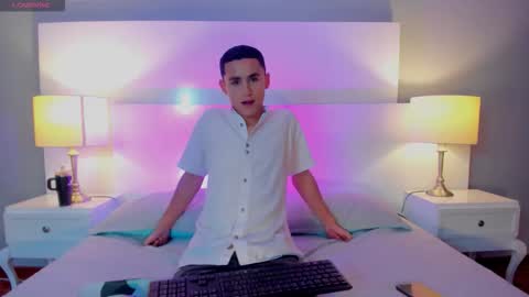 Jostyn Rous online show from April 2, 12:58 pm