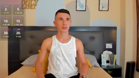 Snapshot of jota_stevensxx chatting on July 16, 6:47 pm Jota Stivens online show from July 16, 6:47 pm