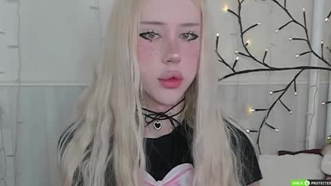 Snapshot of joybarker chatting on December 16, 8:19 am Joy Barker online show from December 16, 8:19 am