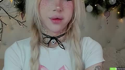 Snapshot of joybarker chatting on December 19, 8:32 am Joy Barker online show from December 19, 8:32 am