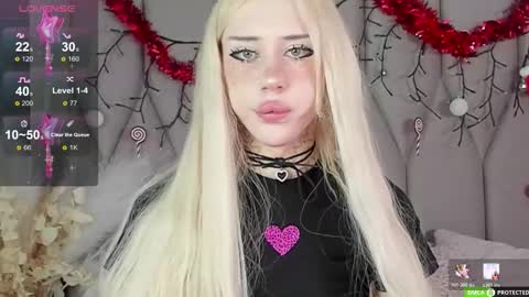 Snapshot of joybarker chatting on January 7, 9:23 am Joy Barker online show from January 7, 9:23 am