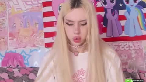 Snapshot of joybarker chatting on February 23, 8:33 am Joy Barker online show from February 23, 8:33 am