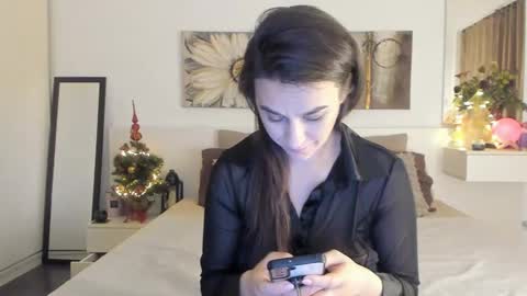 Snapshot of joycasidy chatting on December 9, 6:03 pm CassidyJoy online show from December 9, 6:03 pm