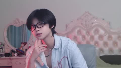 joycekay online show from June 25, 2:11 am