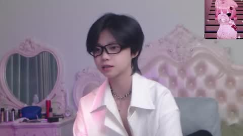 joycekay online show from August 3, 5:06 pm