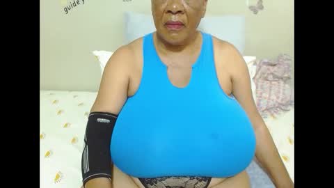 Snapshot of joycemando chatting on September 25, 8:18 am DairyQueen online show from September 25, 8:18 am