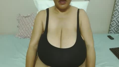 Snapshot of joycemando chatting on November 5, 5:51 am DairyQueen online show from November 5, 5:51 am