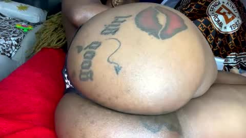 Butterflyass online show from January 9, 4:37 am